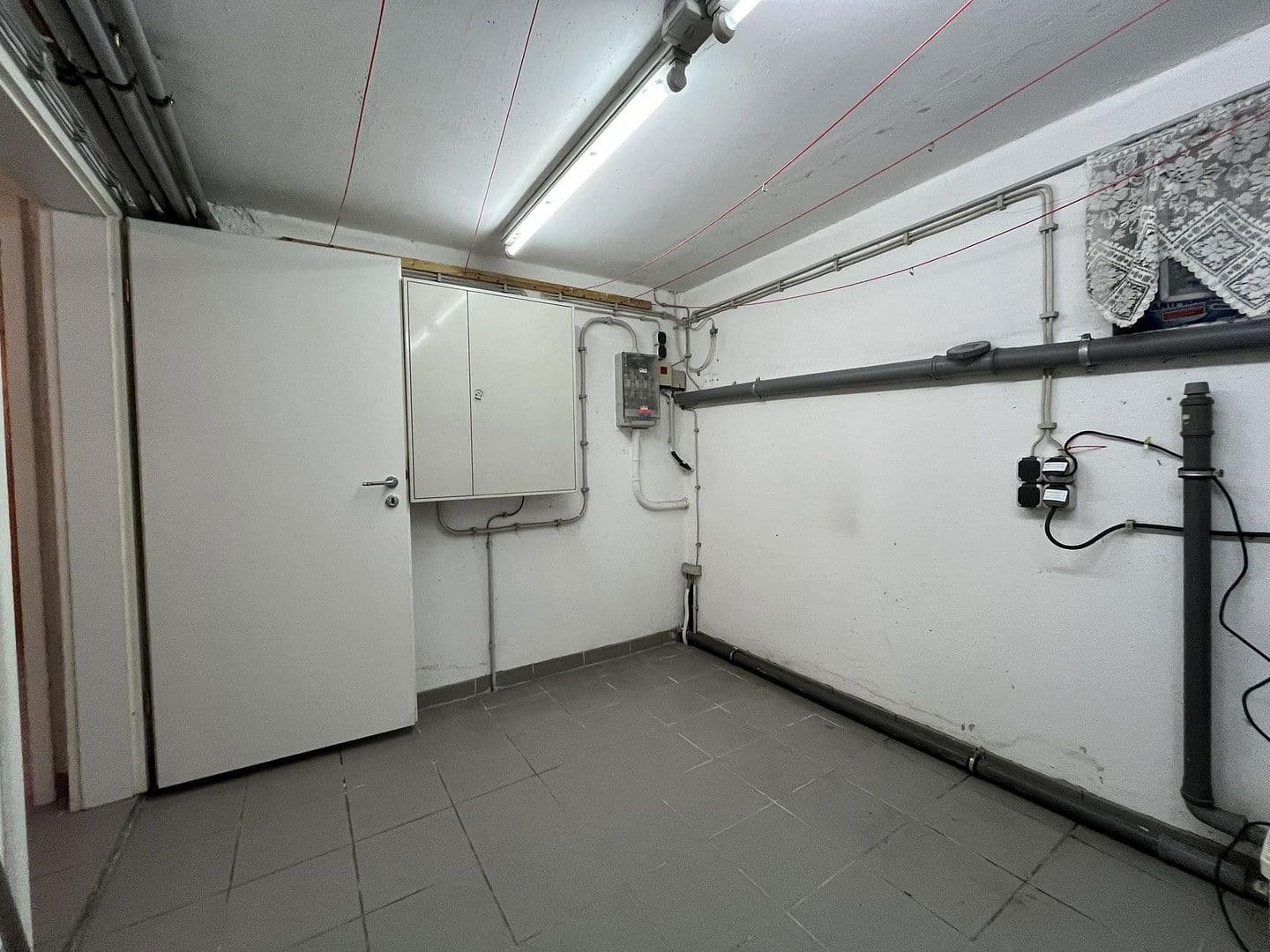 Predaj domu 126 m², pozemek 530 m², Lerchenweg 48, Stegaurach, Bavorsko Predaj domu 126 m², pozemek 530 m², Lerchenweg 48, Stegaurach, Bavorsko