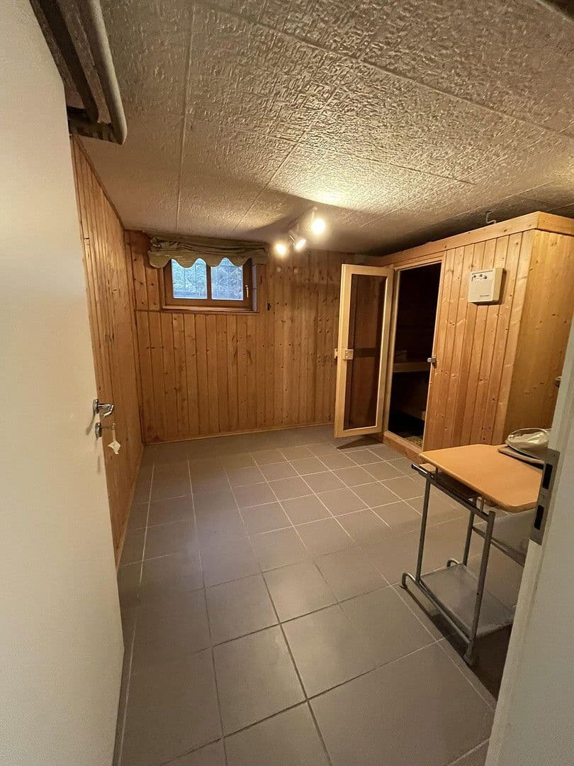 Predaj domu 126 m², pozemek 530 m², Lerchenweg 48, Stegaurach, Bavorsko Predaj domu 126 m², pozemek 530 m², Lerchenweg 48, Stegaurach, Bavorsko