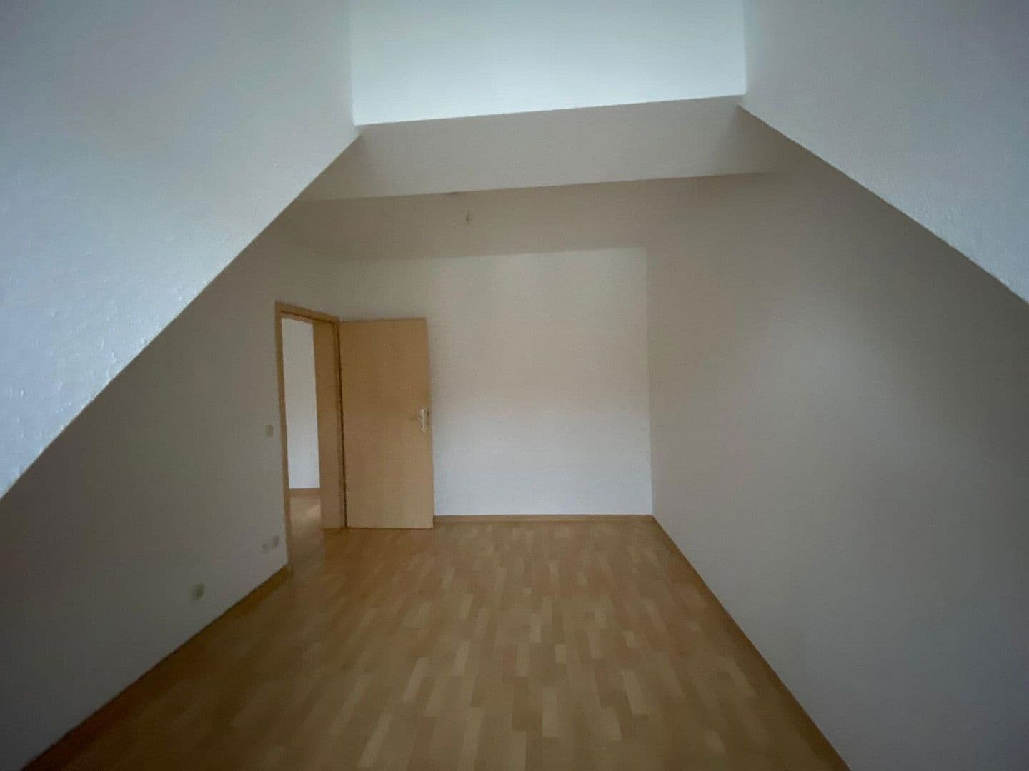 Prenájom bytu 2-izbový 53 m², Leipzig, Sasko Prenájom bytu 2-izbový 53 m², Leipzig, Sasko