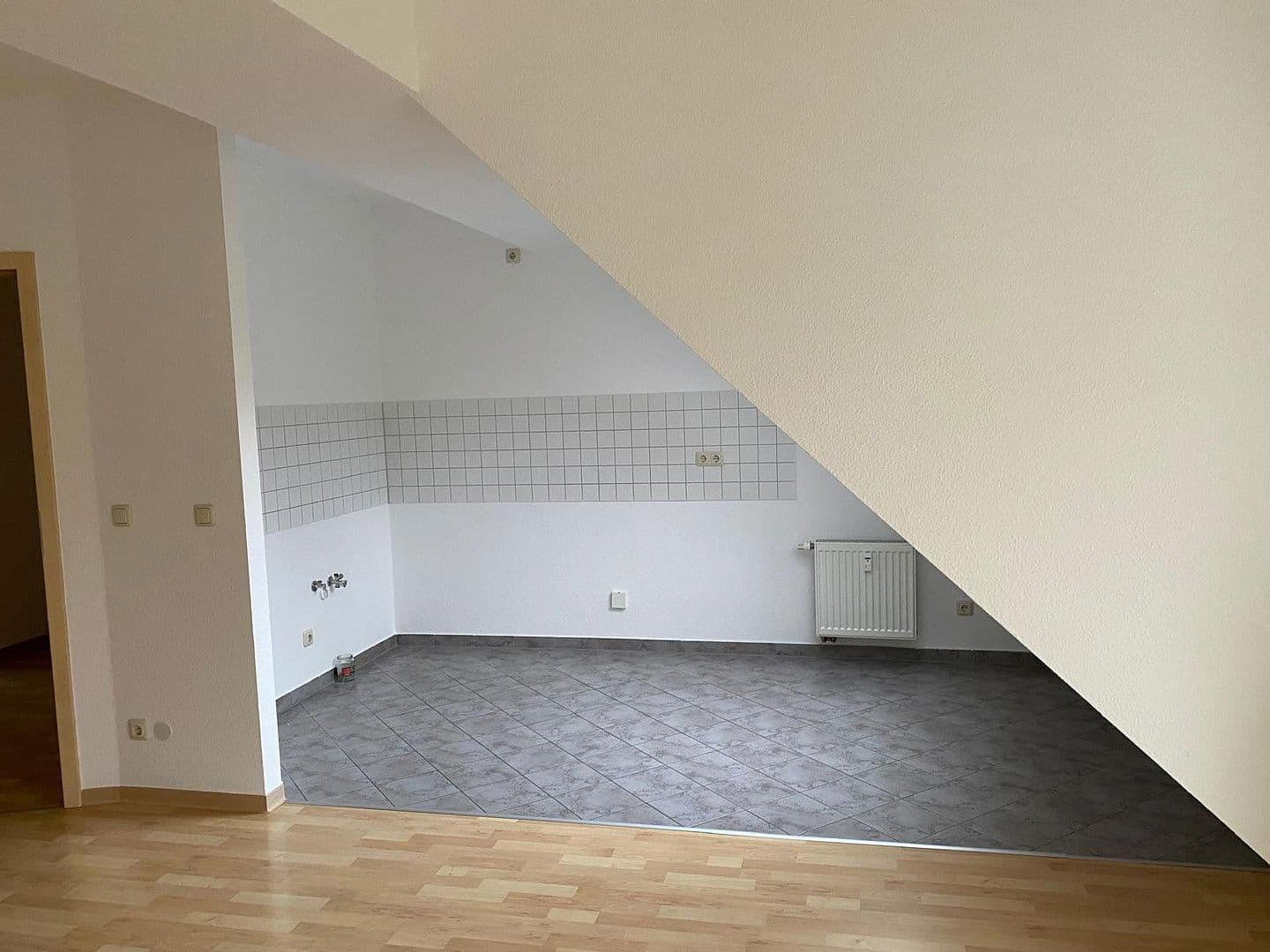 Prenájom bytu 2-izbový 53 m², Leipzig, Sasko Prenájom bytu 2-izbový 53 m², Leipzig, Sasko