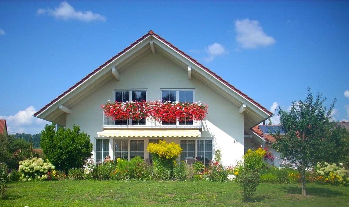 Predaj domu 125 m², pozemek 574 m², Krauchenwies, Bádensko-Wurttembersko Predaj domu 125 m², pozemek 574 m², Krauchenwies, Bádensko-Wurttembersko