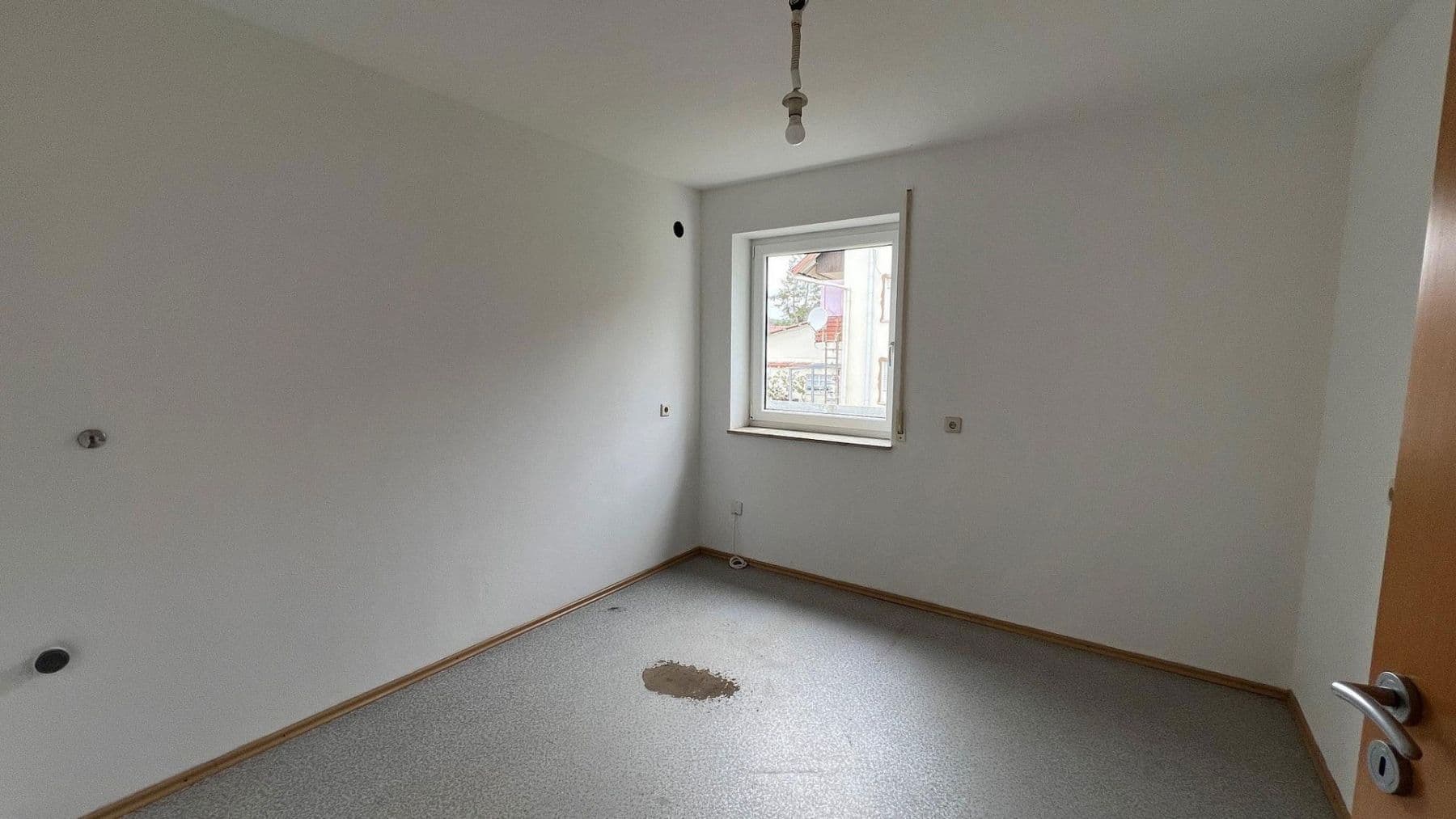 Predaj domu 125 m², pozemek 574 m², Krauchenwies, Bádensko-Wurttembersko Predaj domu 125 m², pozemek 574 m², Krauchenwies, Bádensko-Wurttembersko