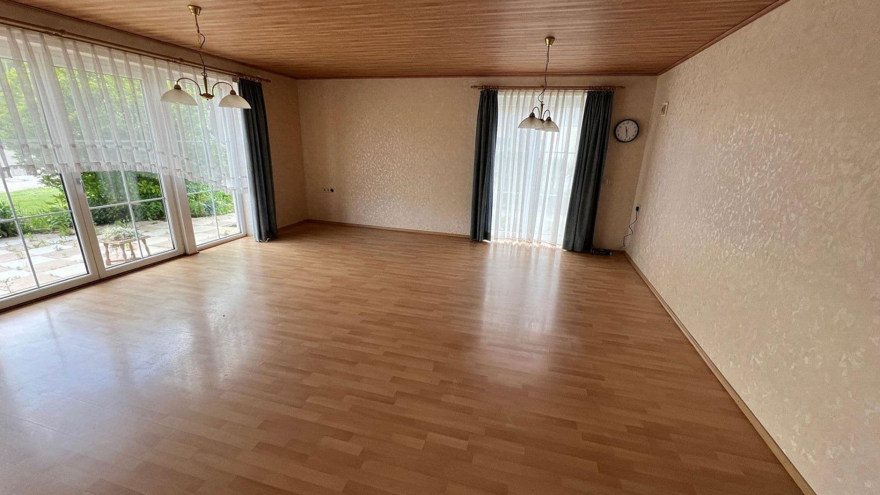 Predaj domu 125 m², pozemek 574 m², Krauchenwies, Bádensko-Wurttembersko Predaj domu 125 m², pozemek 574 m², Krauchenwies, Bádensko-Wurttembersko