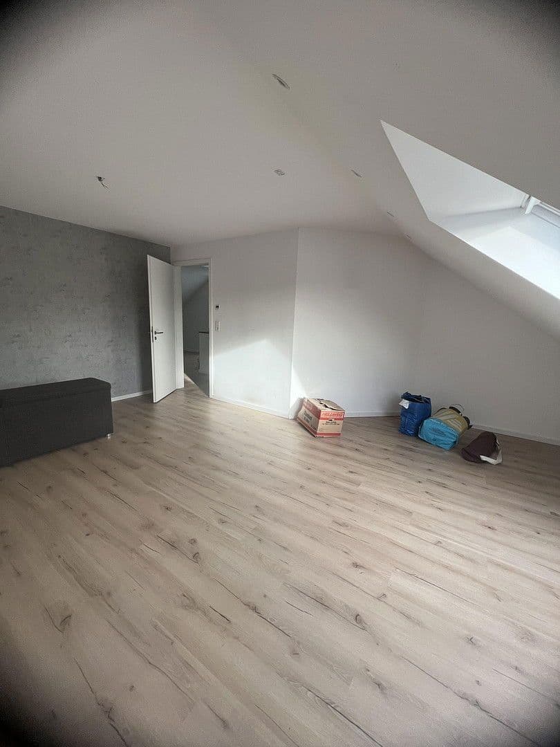 Predaj domu 250 m², pozemek 312 m², Wuppertal, Severné Porýnie - Westfálsko Predaj domu 250 m², pozemek 312 m², Wuppertal, Severné Porýnie - Westfálsko