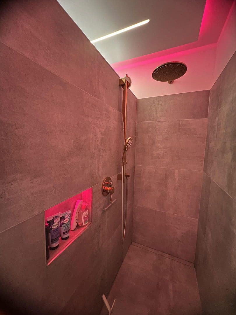 Predaj domu 250 m², pozemek 312 m², Wuppertal, Severné Porýnie - Westfálsko Predaj domu 250 m², pozemek 312 m², Wuppertal, Severné Porýnie - Westfálsko