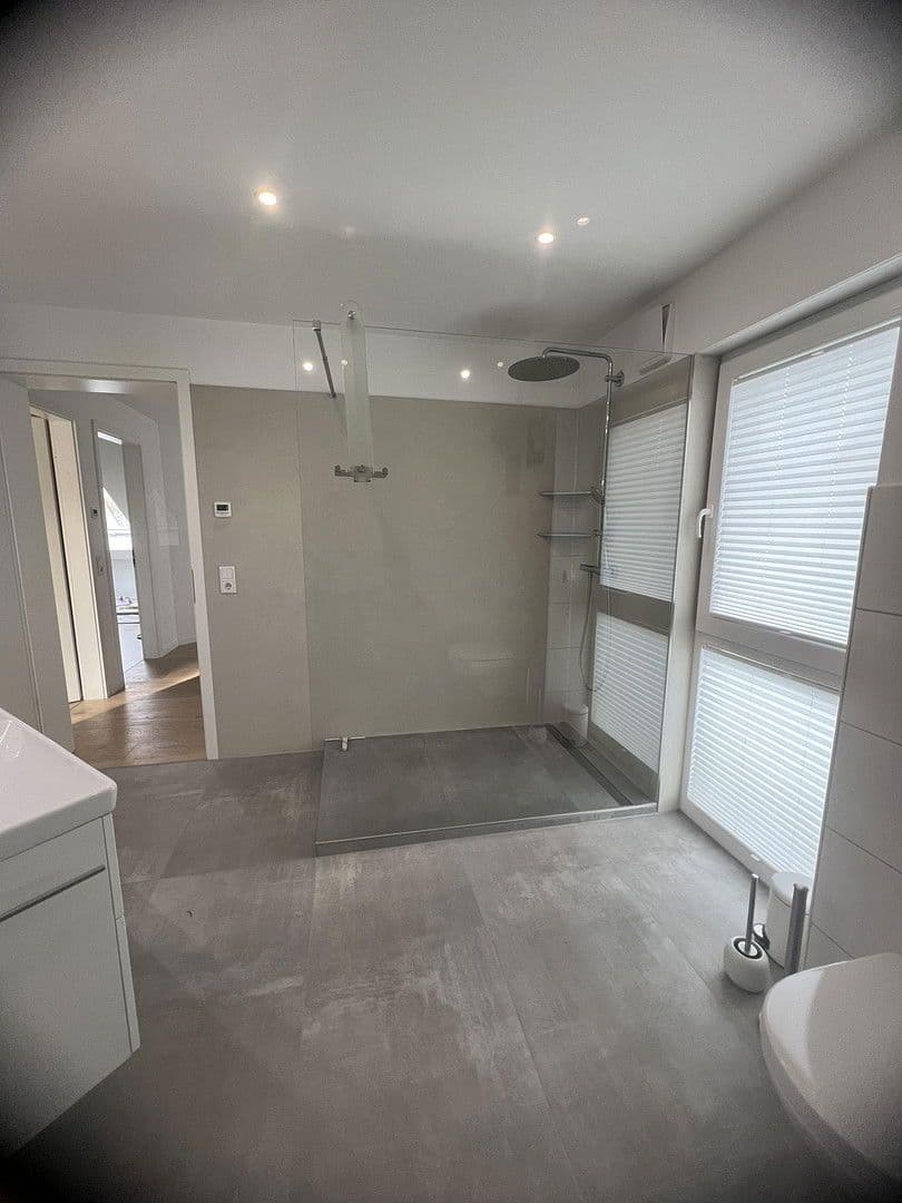 Predaj domu 250 m², pozemek 312 m², Wuppertal, Severné Porýnie - Westfálsko Predaj domu 250 m², pozemek 312 m², Wuppertal, Severné Porýnie - Westfálsko