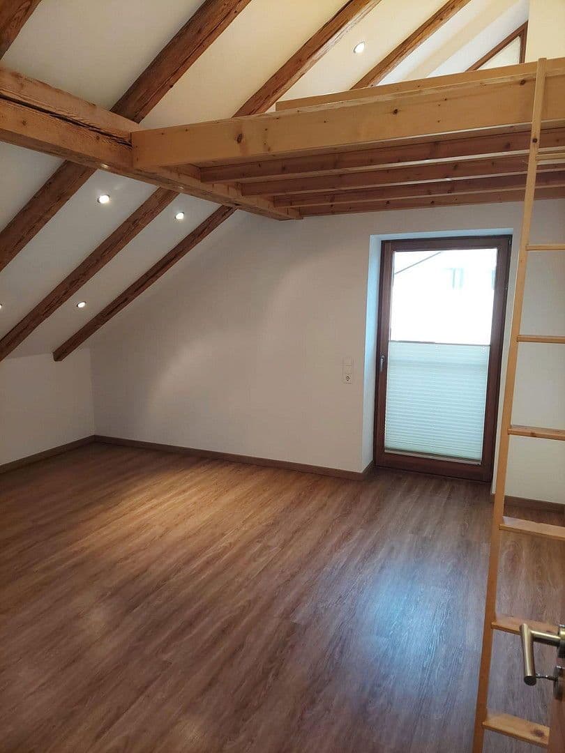 Prenájom bytu 5-izbový 190 m², Bruder-Georg-Weg 19, Pfronten, Bavorsko Prenájom bytu 5-izbový 190 m², Bruder-Georg-Weg 19, Pfronten, Bavorsko