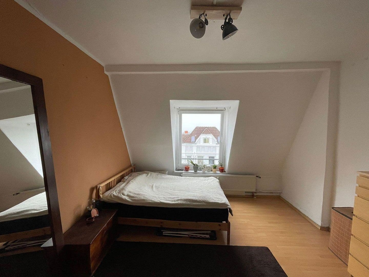 Prenájom bytu 2-izbový 64 m², Holtenauer Straße 213, Kiel, Šlezvicko-Holštajnsko Prenájom bytu 2-izbový 64 m², Holtenauer Straße 213, Kiel, Šlezvicko-Holštajnsko