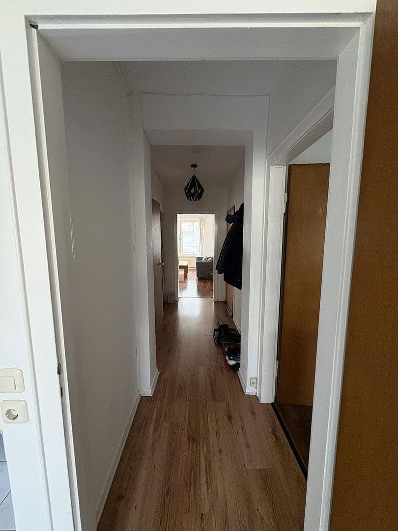 Prenájom bytu 3-izbový 65 m², Aachen, Severné Porýnie - Westfálsko Prenájom bytu 3-izbový 65 m², Aachen, Severné Porýnie - Westfálsko