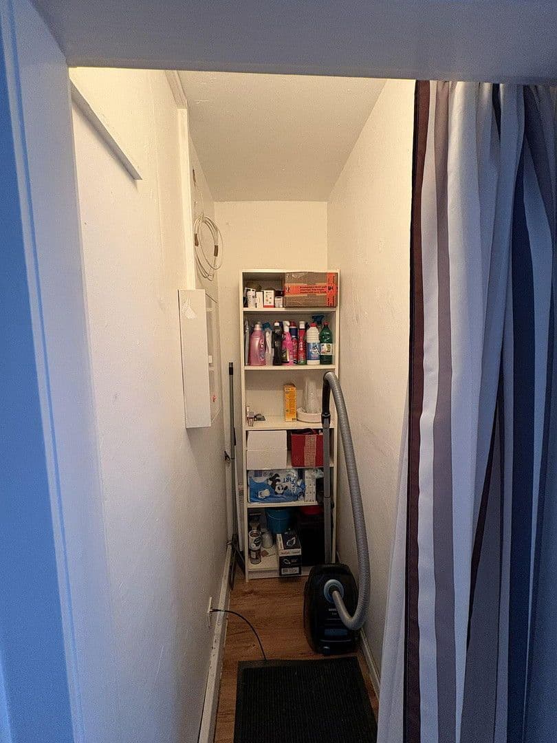 Prenájom bytu 3-izbový 65 m², Aachen, Severné Porýnie - Westfálsko Prenájom bytu 3-izbový 65 m², Aachen, Severné Porýnie - Westfálsko