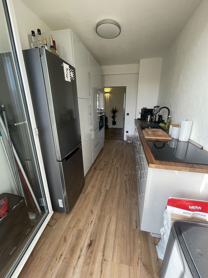 Prenájom bytu 4-izbový 112 m², Cracauer Straße 75, Krefeld, Severné Porýnie - Westfálsko Prenájom bytu 4-izbový 112 m², Cracauer Straße 75, Krefeld, Severné Porýnie - Westfálsko