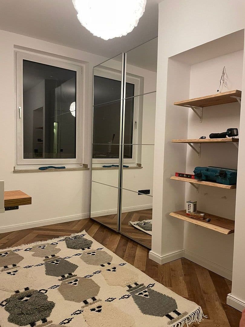 Prenájom bytu 4-izbový 112 m², Cracauer Straße 75, Krefeld, Severné Porýnie - Westfálsko Prenájom bytu 4-izbový 112 m², Cracauer Straße 75, Krefeld, Severné Porýnie - Westfálsko