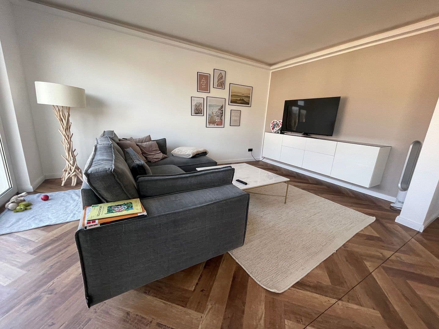 Prenájom bytu 4-izbový 112 m², Cracauer Straße 75, Krefeld, Severné Porýnie - Westfálsko Prenájom bytu 4-izbový 112 m², Cracauer Straße 75, Krefeld, Severné Porýnie - Westfálsko