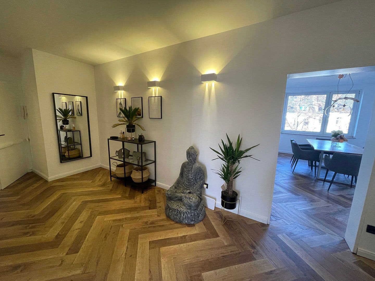 Prenájom bytu 4-izbový 112 m², Cracauer Straße 75, Krefeld, Severné Porýnie - Westfálsko Prenájom bytu 4-izbový 112 m², Cracauer Straße 75, Krefeld, Severné Porýnie - Westfálsko