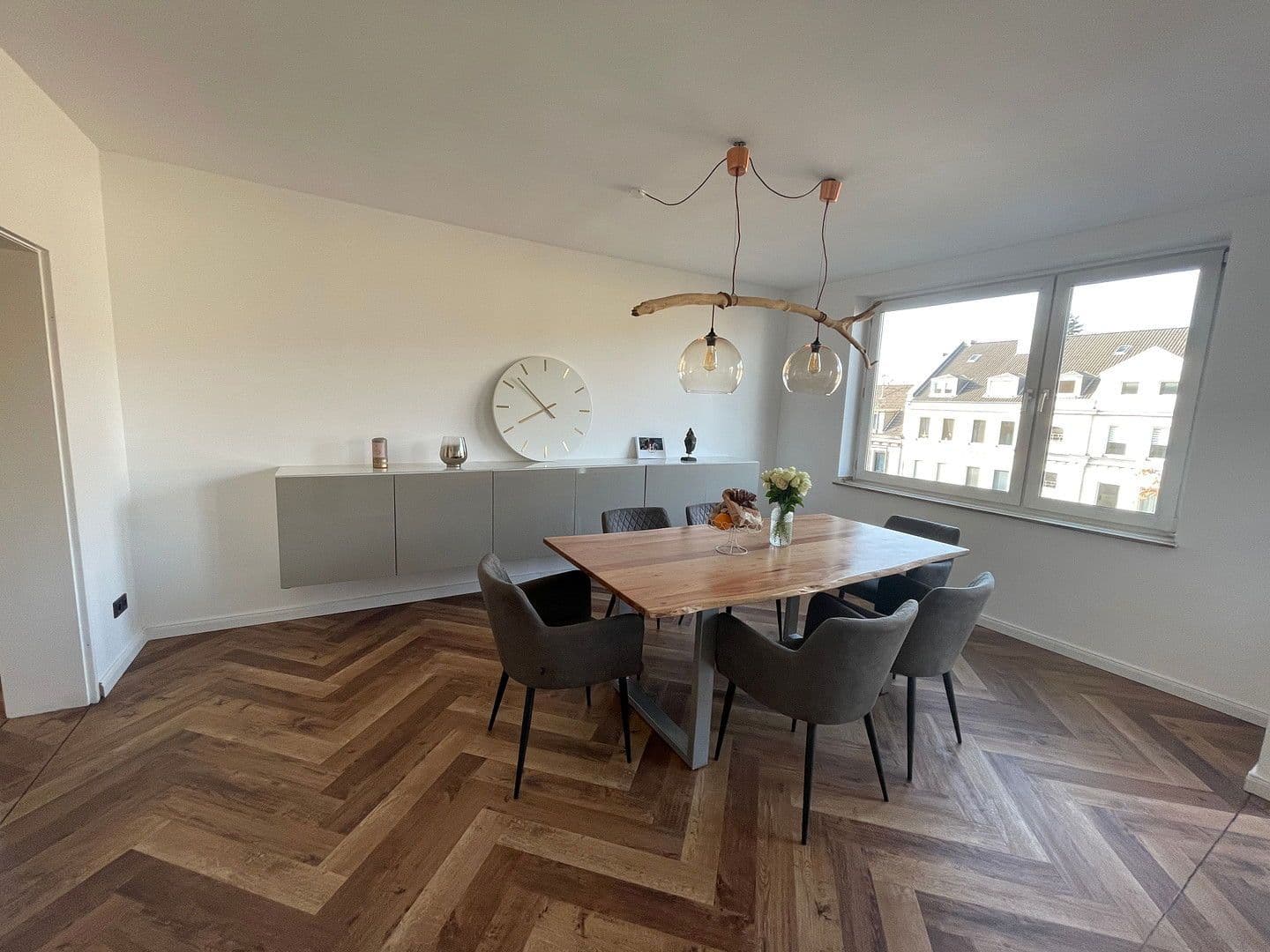 Prenájom bytu 4-izbový 112 m², Cracauer Straße 75, Krefeld, Severné Porýnie - Westfálsko Prenájom bytu 4-izbový 112 m², Cracauer Straße 75, Krefeld, Severné Porýnie - Westfálsko