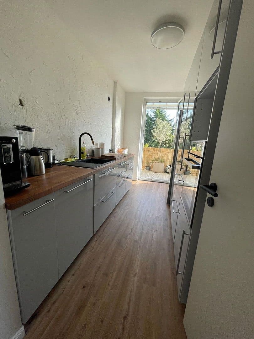 Prenájom bytu 4-izbový 112 m², Cracauer Straße 75, Krefeld, Severné Porýnie - Westfálsko Prenájom bytu 4-izbový 112 m², Cracauer Straße 75, Krefeld, Severné Porýnie - Westfálsko