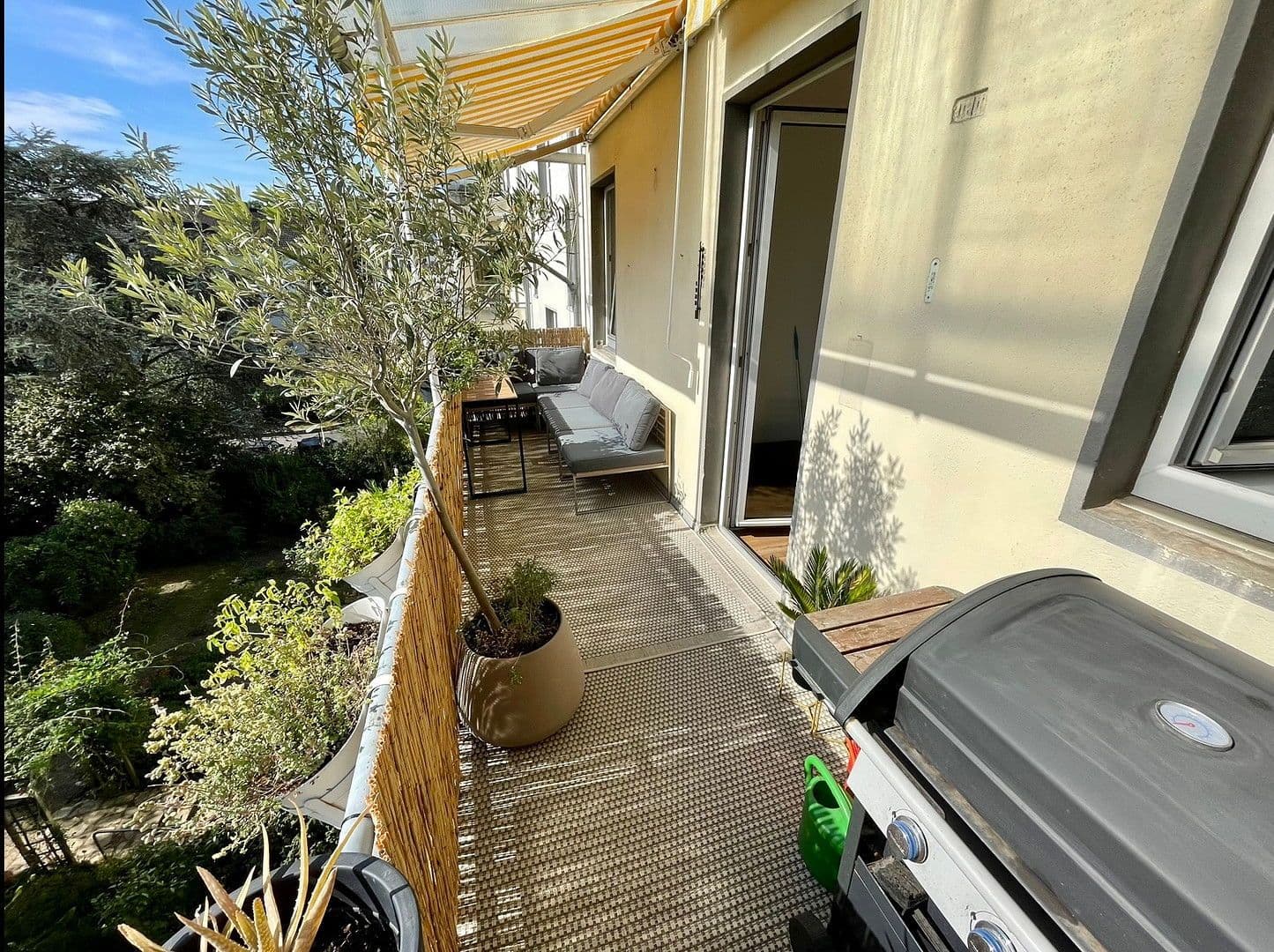 Prenájom bytu 4-izbový 112 m², Cracauer Straße 75, Krefeld, Severné Porýnie - Westfálsko Prenájom bytu 4-izbový 112 m², Cracauer Straße 75, Krefeld, Severné Porýnie - Westfálsko