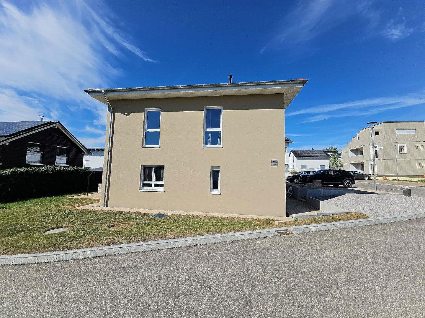 Predaj domu 160 m², pozemek 469 m², Schwalbenweg 1, Ottenbach, Bádensko-Wurttembersko Predaj domu 160 m², pozemek 469 m², Schwalbenweg 1, Ottenbach, Bádensko-Wurttembersko