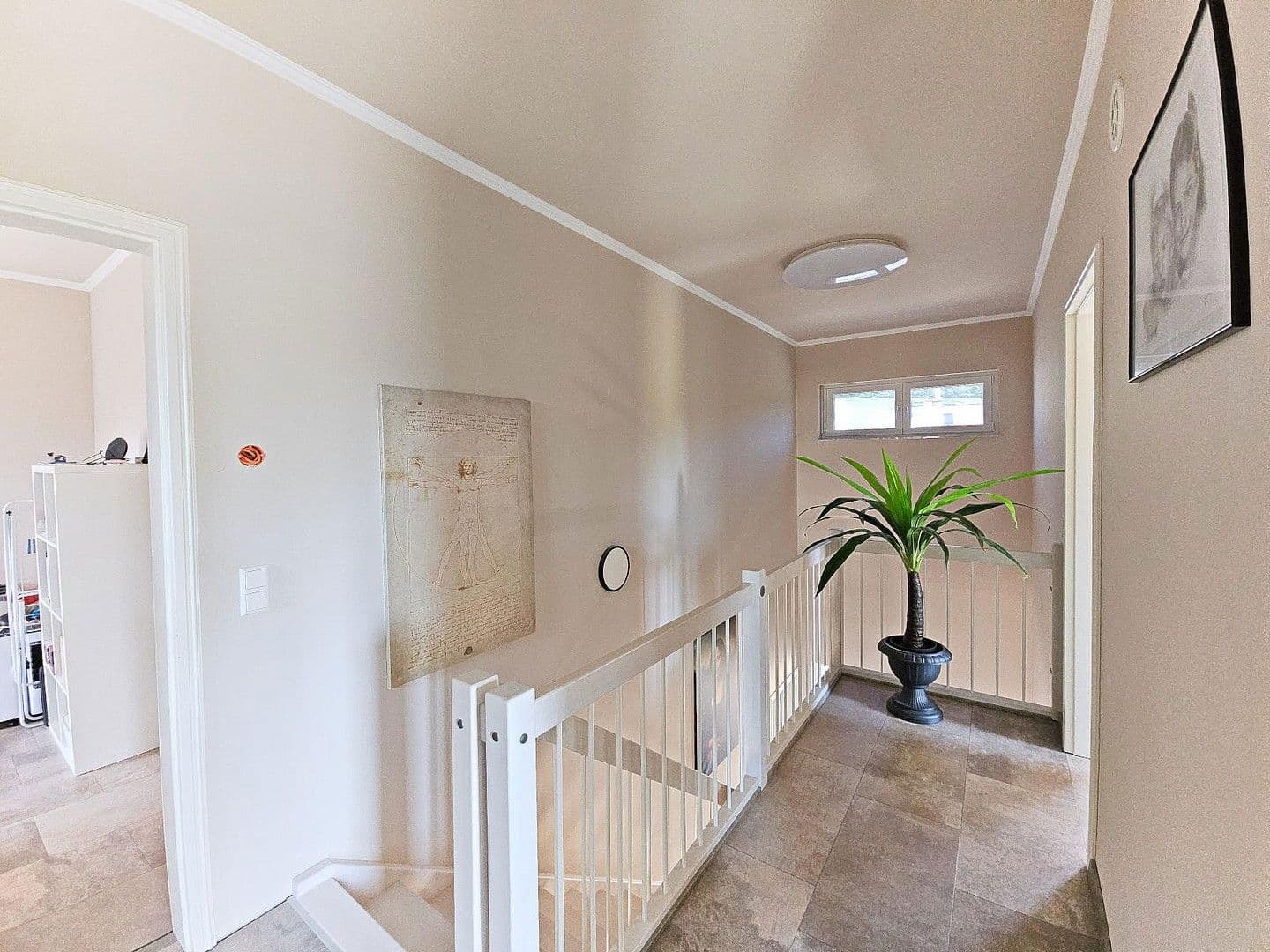 Predaj domu 160 m², pozemek 469 m², Schwalbenweg 1, Ottenbach, Bádensko-Wurttembersko Predaj domu 160 m², pozemek 469 m², Schwalbenweg 1, Ottenbach, Bádensko-Wurttembersko