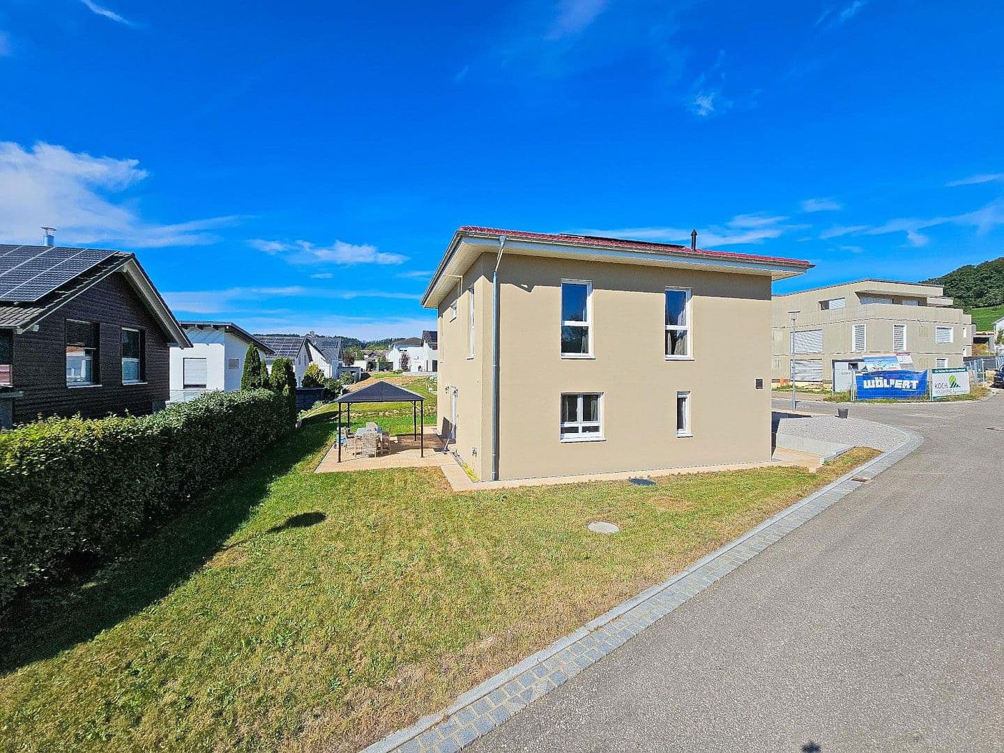 Predaj domu 160 m², pozemek 469 m², Schwalbenweg 1, Ottenbach, Bádensko-Wurttembersko Predaj domu 160 m², pozemek 469 m², Schwalbenweg 1, Ottenbach, Bádensko-Wurttembersko