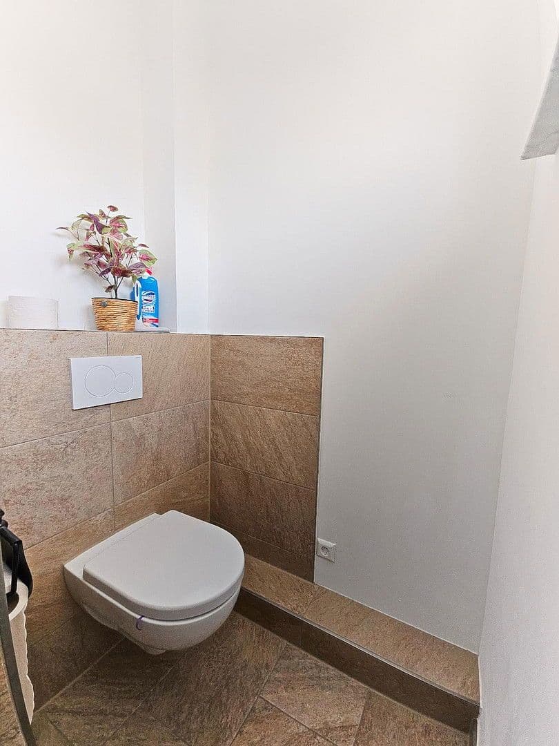 Predaj domu 160 m², pozemek 469 m², Schwalbenweg 1, Ottenbach, Bádensko-Wurttembersko Predaj domu 160 m², pozemek 469 m², Schwalbenweg 1, Ottenbach, Bádensko-Wurttembersko