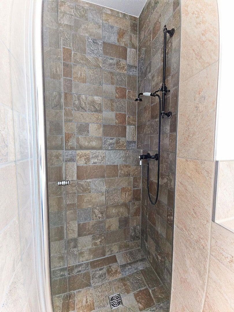 Predaj domu 160 m², pozemek 469 m², Schwalbenweg 1, Ottenbach, Bádensko-Wurttembersko Predaj domu 160 m², pozemek 469 m², Schwalbenweg 1, Ottenbach, Bádensko-Wurttembersko