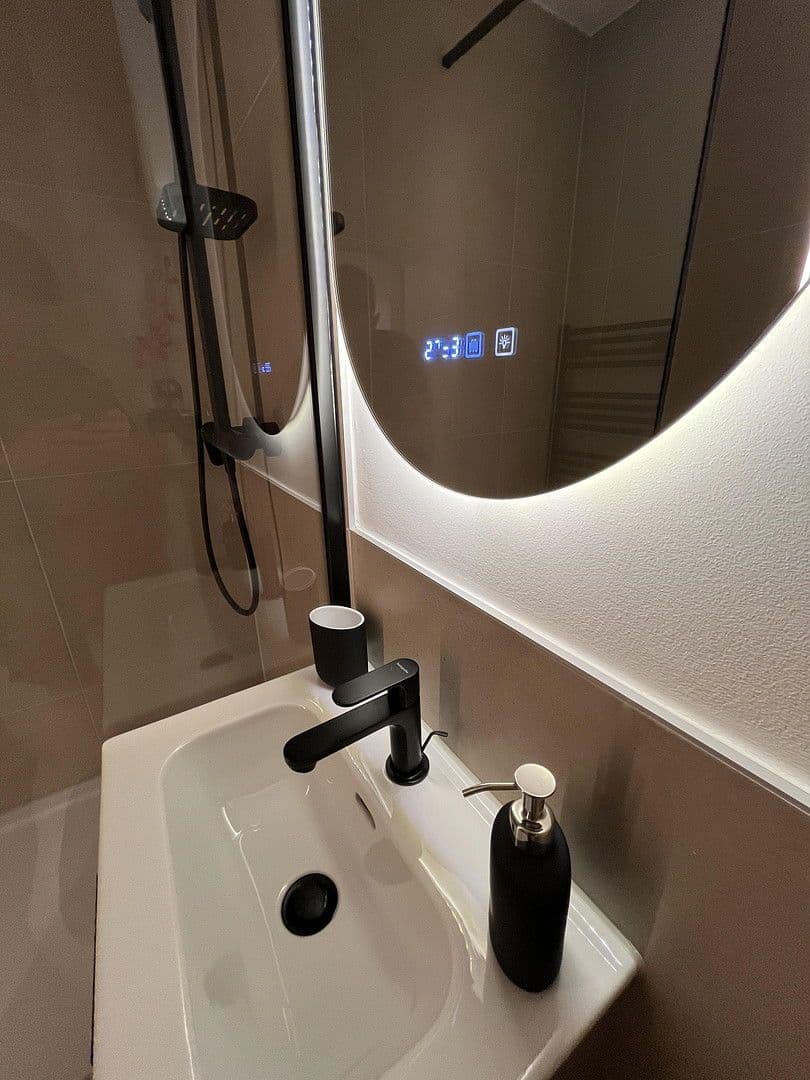 Prenájom bytu 1-izbový 35 m², Felderstraße 51, Leverkusen, Severné Porýnie - Westfálsko Prenájom bytu 1-izbový 35 m², Felderstraße 51, Leverkusen, Severné Porýnie - Westfálsko