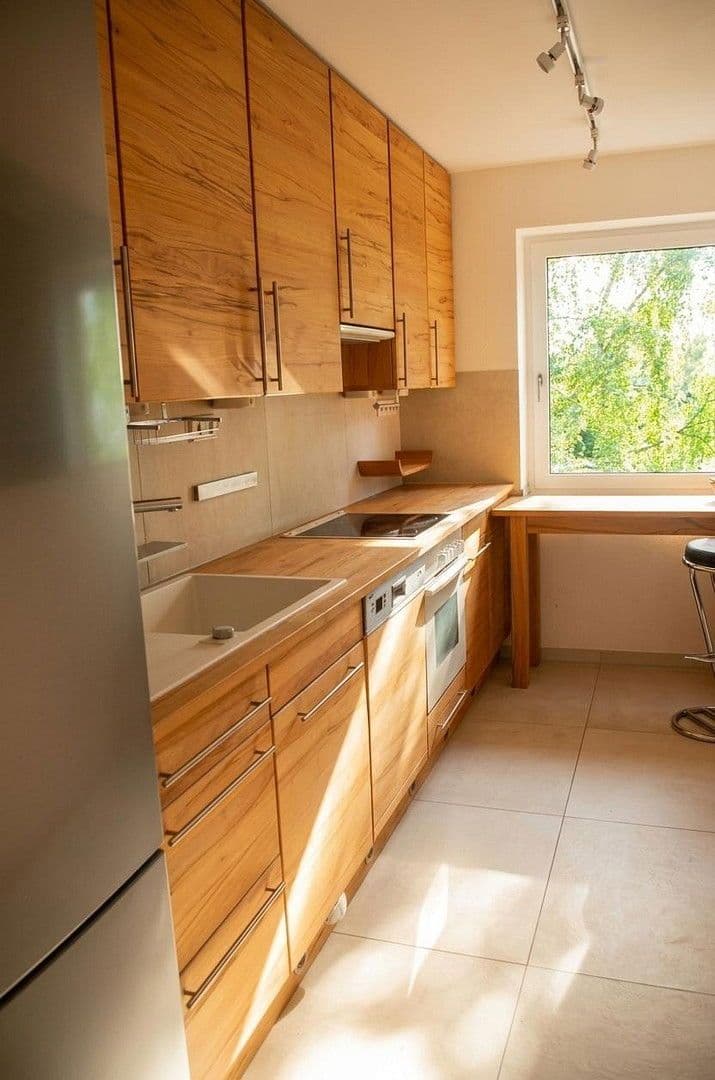 Predaj bytu 4-izbový 88 m², Eibenstr. 2, Düsseldorf, Severné Porýnie - Westfálsko Predaj bytu 4-izbový 88 m², Eibenstr. 2, Düsseldorf, Severné Porýnie - Westfálsko