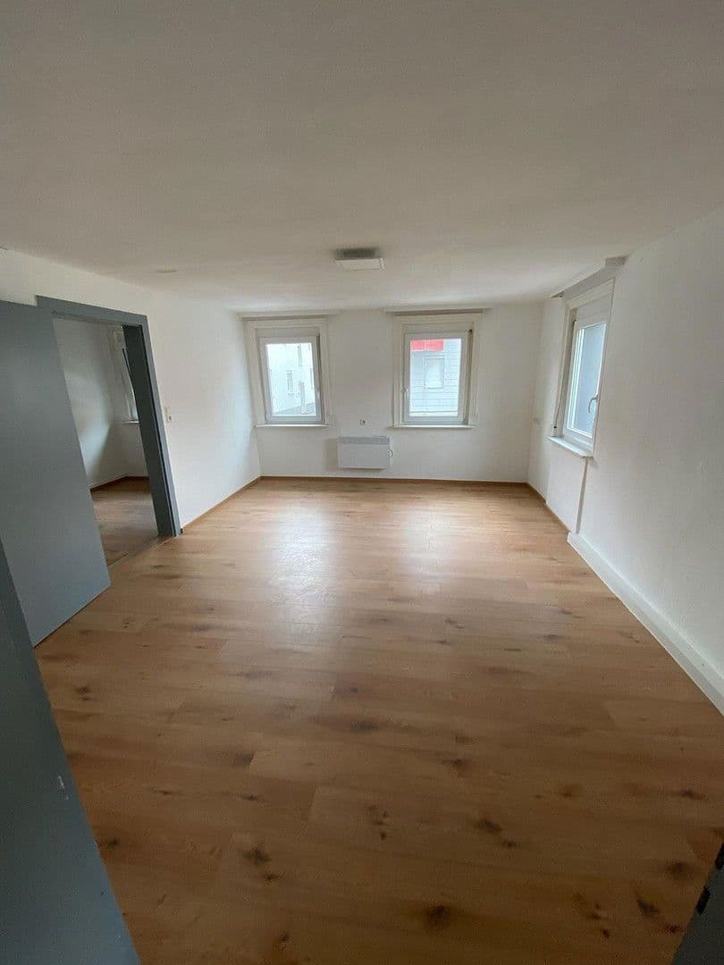Prenájom bytu 2-izbový 60 m², Villingen-Schwenningen, Bádensko-Wurttembersko Prenájom bytu 2-izbový 60 m², Villingen-Schwenningen, Bádensko-Wurttembersko