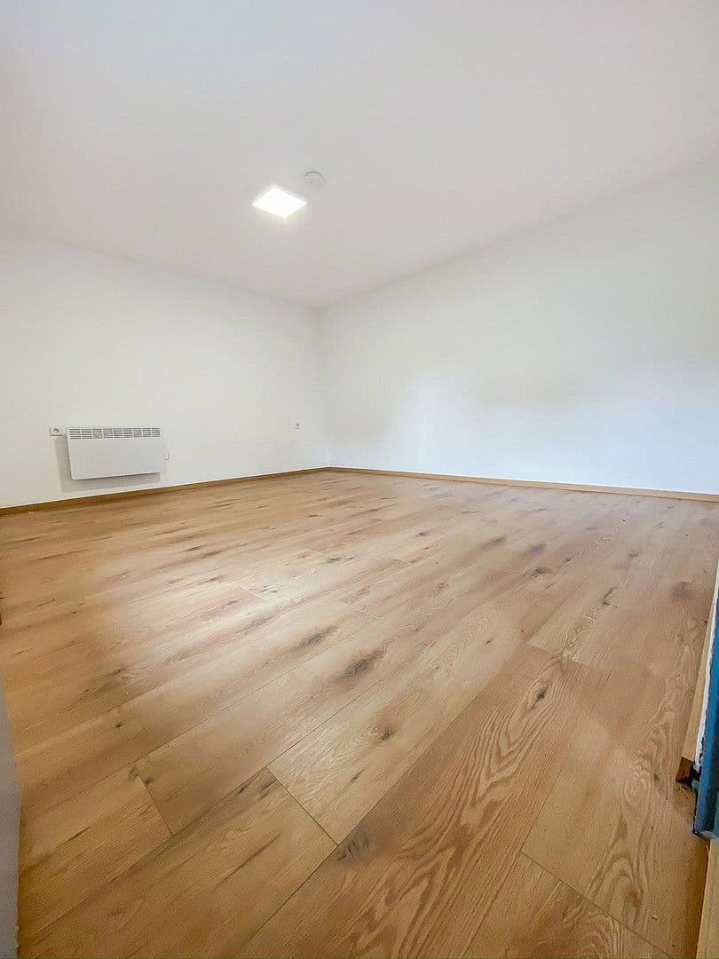 Prenájom bytu 2-izbový 60 m², Villingen-Schwenningen, Bádensko-Wurttembersko Prenájom bytu 2-izbový 60 m², Villingen-Schwenningen, Bádensko-Wurttembersko
