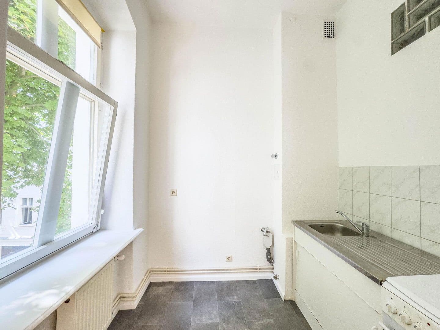 Predaj bytu 1-izbový 33 m², Hermanstraße 56, Berlin, Berlín Predaj bytu 1-izbový 33 m², Hermanstraße 56, Berlin, Berlín