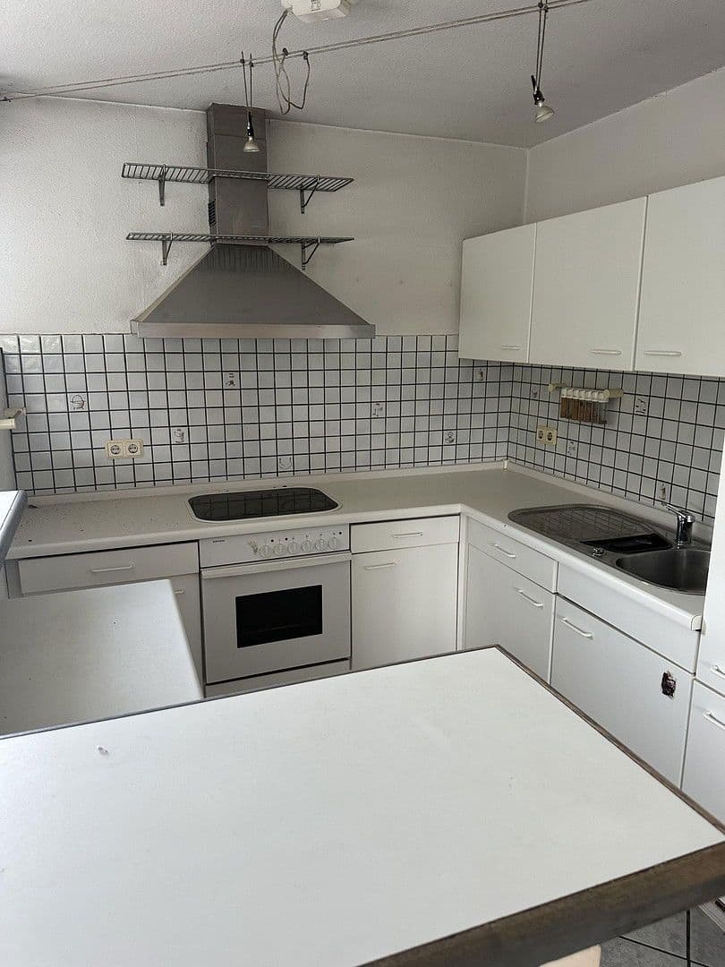 Prenájom bytu 2-izbový 60 m², Schüruferstr. 297, Dortmund, Severné Porýnie - Westfálsko Prenájom bytu 2-izbový 60 m², Schüruferstr. 297, Dortmund, Severné Porýnie - Westfálsko