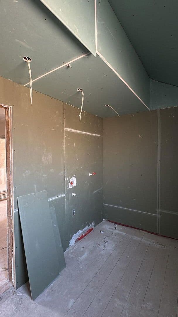 Predaj domu 200 m², pozemek 586 m², Zimmern ob Rottweil, Bádensko-Wurttembersko Predaj domu 200 m², pozemek 586 m², Zimmern ob Rottweil, Bádensko-Wurttembersko