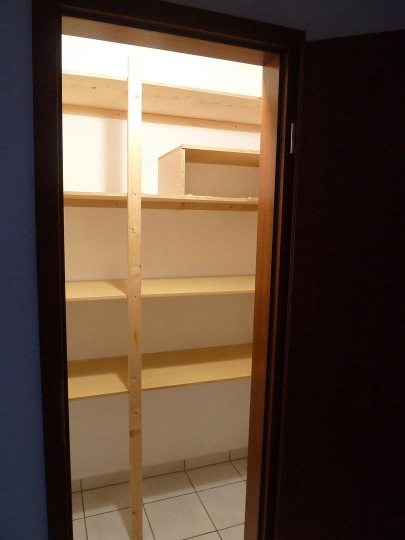 Predaj bytu 3-izbový 92 m², Ingelheim am Rhein, Porýnie-Falcko Predaj bytu 3-izbový 92 m², Ingelheim am Rhein, Porýnie-Falcko