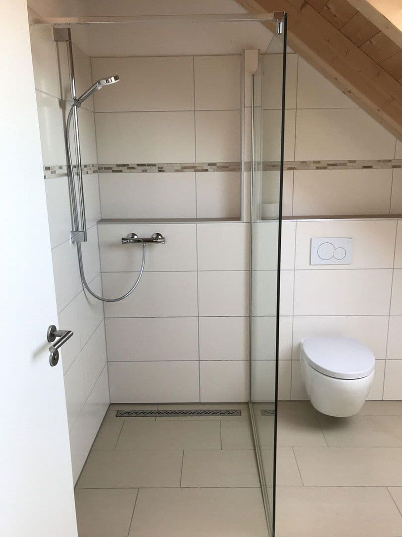 Prenájom domu 227 m², pozemek 286 m², Taingner Straße 15f, Pastetten, Bavorsko Prenájom domu 227 m², pozemek 286 m², Taingner Straße 15f, Pastetten, Bavorsko