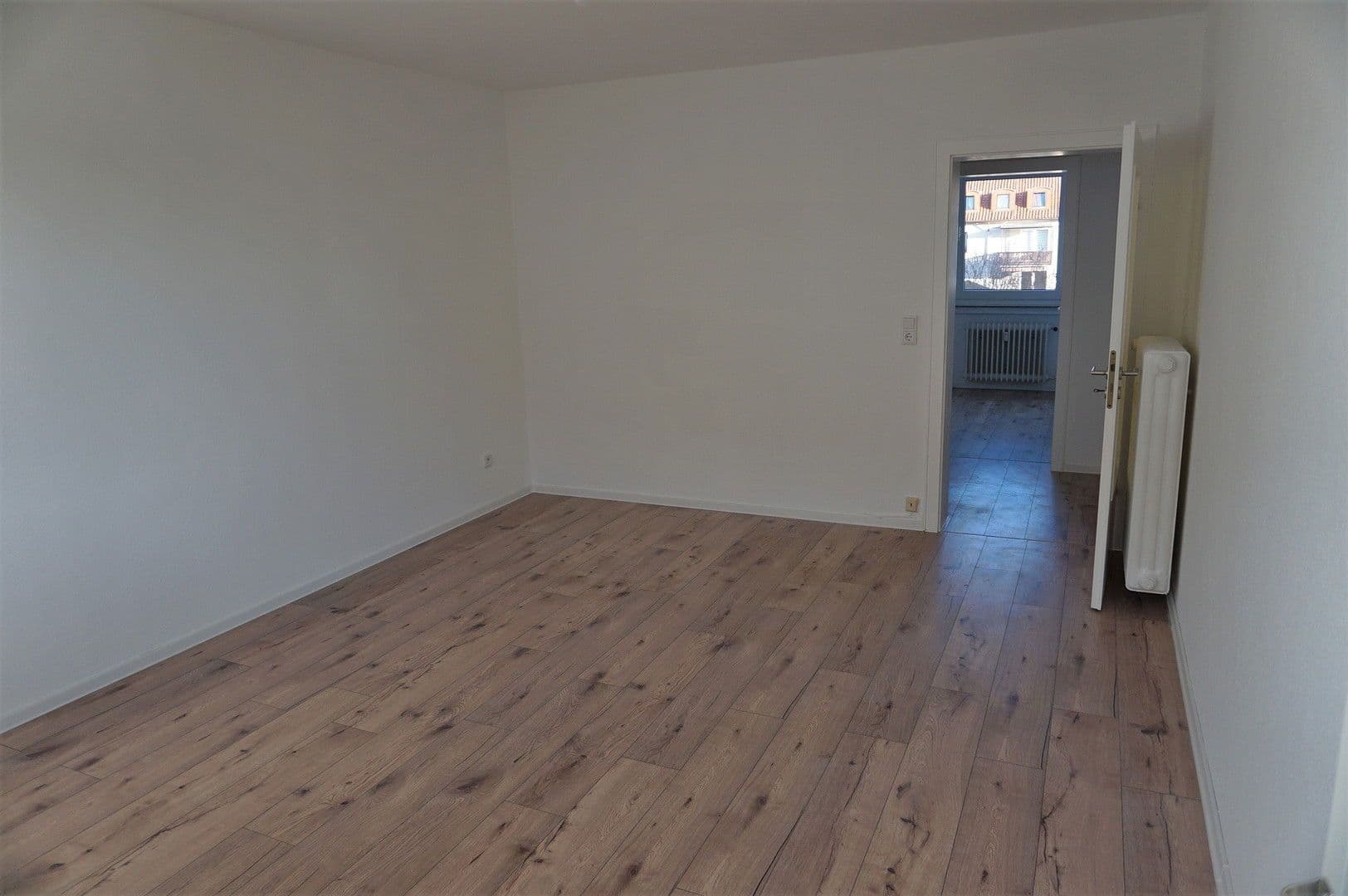 Prenájom bytu 4-izbový 73 m², Hameln, Dolné Sasko Prenájom bytu 4-izbový 73 m², Hameln, Dolné Sasko