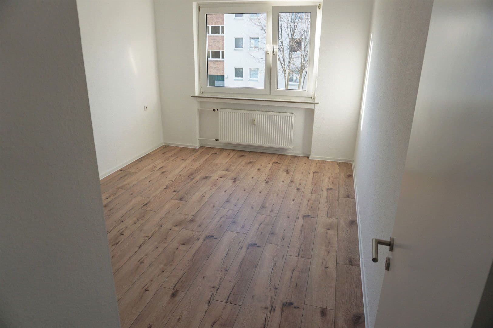 Prenájom bytu 4-izbový 73 m², Hameln, Dolné Sasko Prenájom bytu 4-izbový 73 m², Hameln, Dolné Sasko