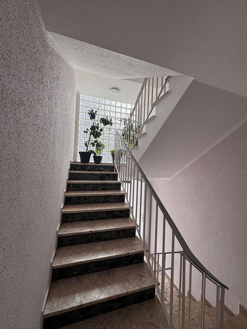 Predaj domu 1.477 m², pozemek 1.835 m², Rinteln, Dolné Sasko Predaj domu 1.477 m², pozemek 1.835 m², Rinteln, Dolné Sasko