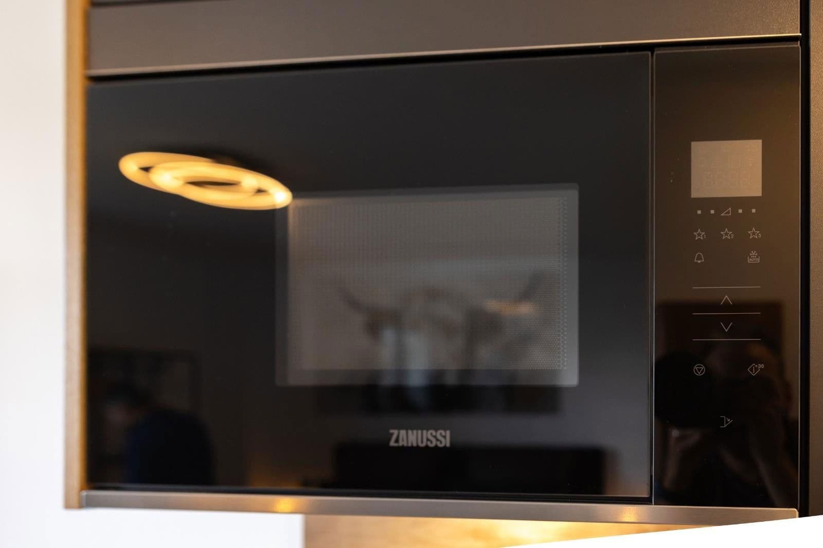 Prenájom bytu 1-izbový 22 m², Emil-Riedel-Straße 11, München, Bavorsko Prenájom bytu 1-izbový 22 m², Emil-Riedel-Straße 11, München, Bavorsko