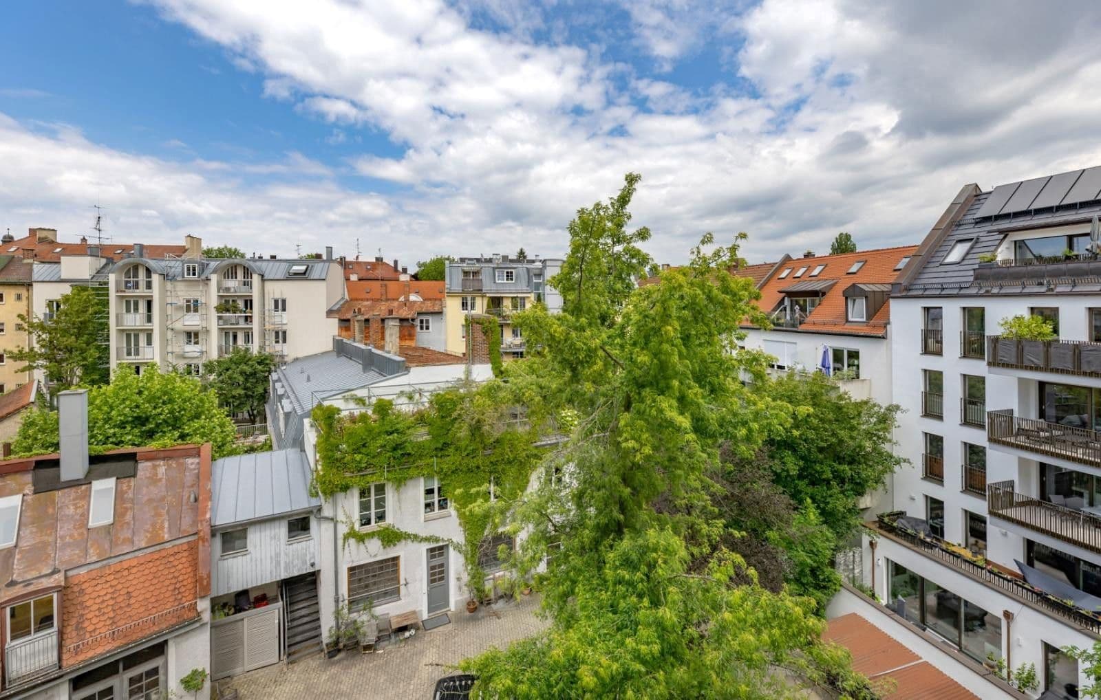 Prenájom bytu 1-izbový 22 m², Emil-Riedel-Straße 11, München, Bavorsko Prenájom bytu 1-izbový 22 m², Emil-Riedel-Straße 11, München, Bavorsko