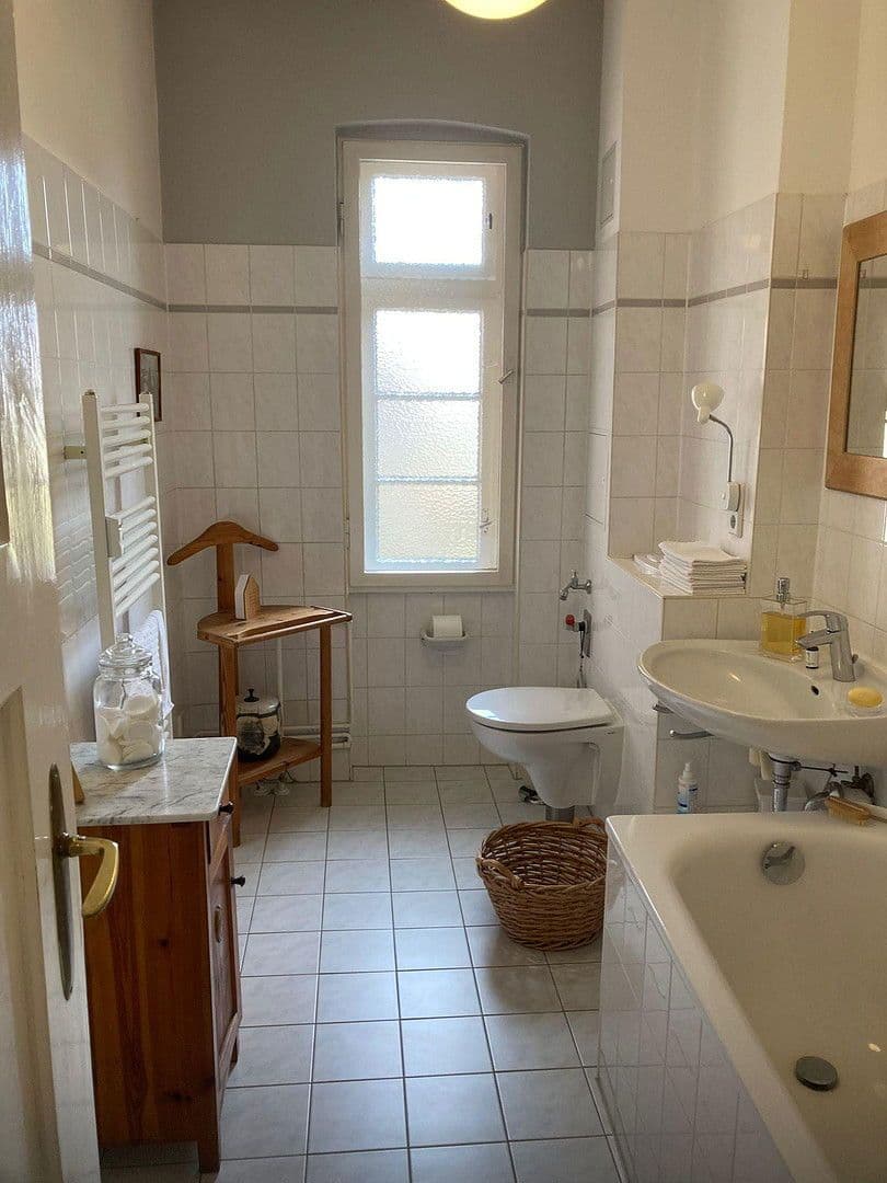 Predaj bytu 2-izbový 84 m², Tile-Brügge-Weg 87, Berlin, Berlín Predaj bytu 2-izbový 84 m², Tile-Brügge-Weg 87, Berlin, Berlín