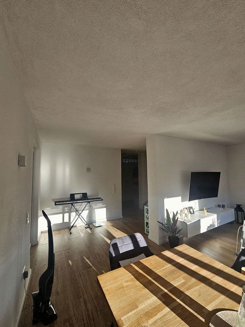 Predaj domu 120 m², pozemek 470 m², Esslingen am Neckar, Bádensko-Wurttembersko Predaj domu 120 m², pozemek 470 m², Esslingen am Neckar, Bádensko-Wurttembersko