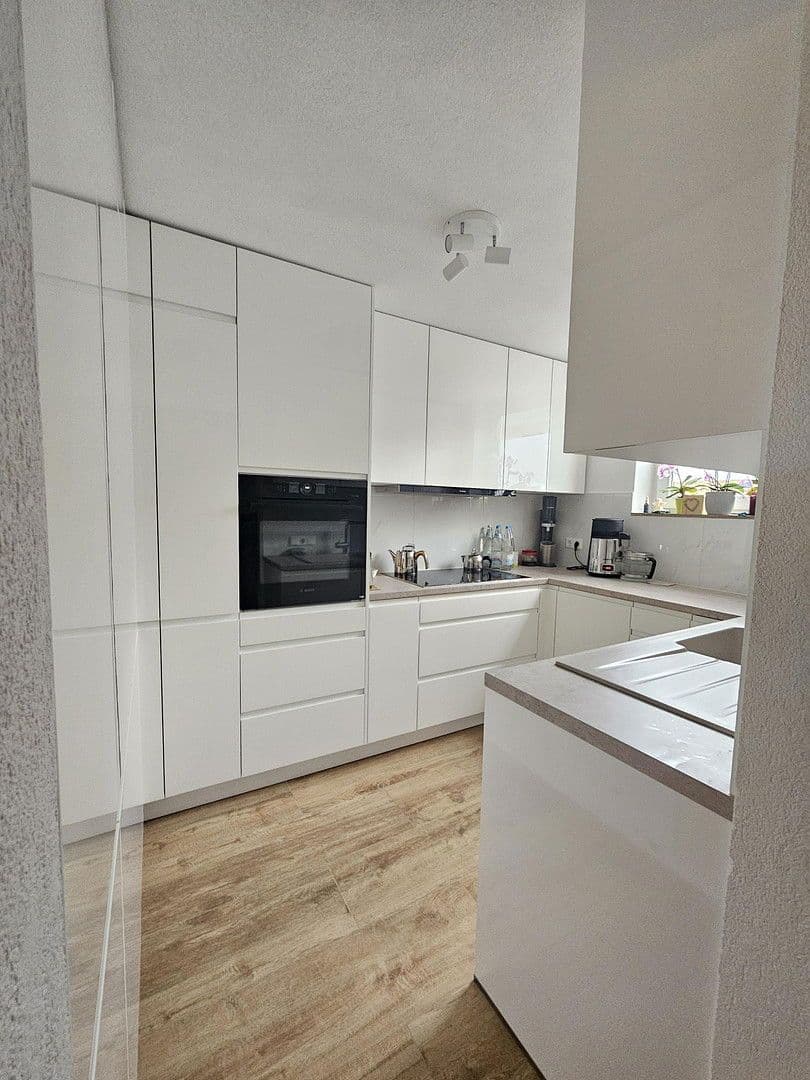 Predaj domu 120 m², pozemek 470 m², Esslingen am Neckar, Bádensko-Wurttembersko Predaj domu 120 m², pozemek 470 m², Esslingen am Neckar, Bádensko-Wurttembersko