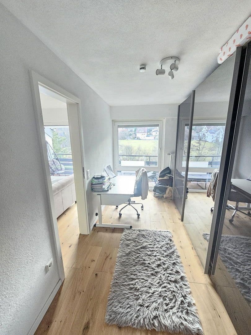 Predaj domu 120 m², pozemek 470 m², Esslingen am Neckar, Bádensko-Wurttembersko Predaj domu 120 m², pozemek 470 m², Esslingen am Neckar, Bádensko-Wurttembersko