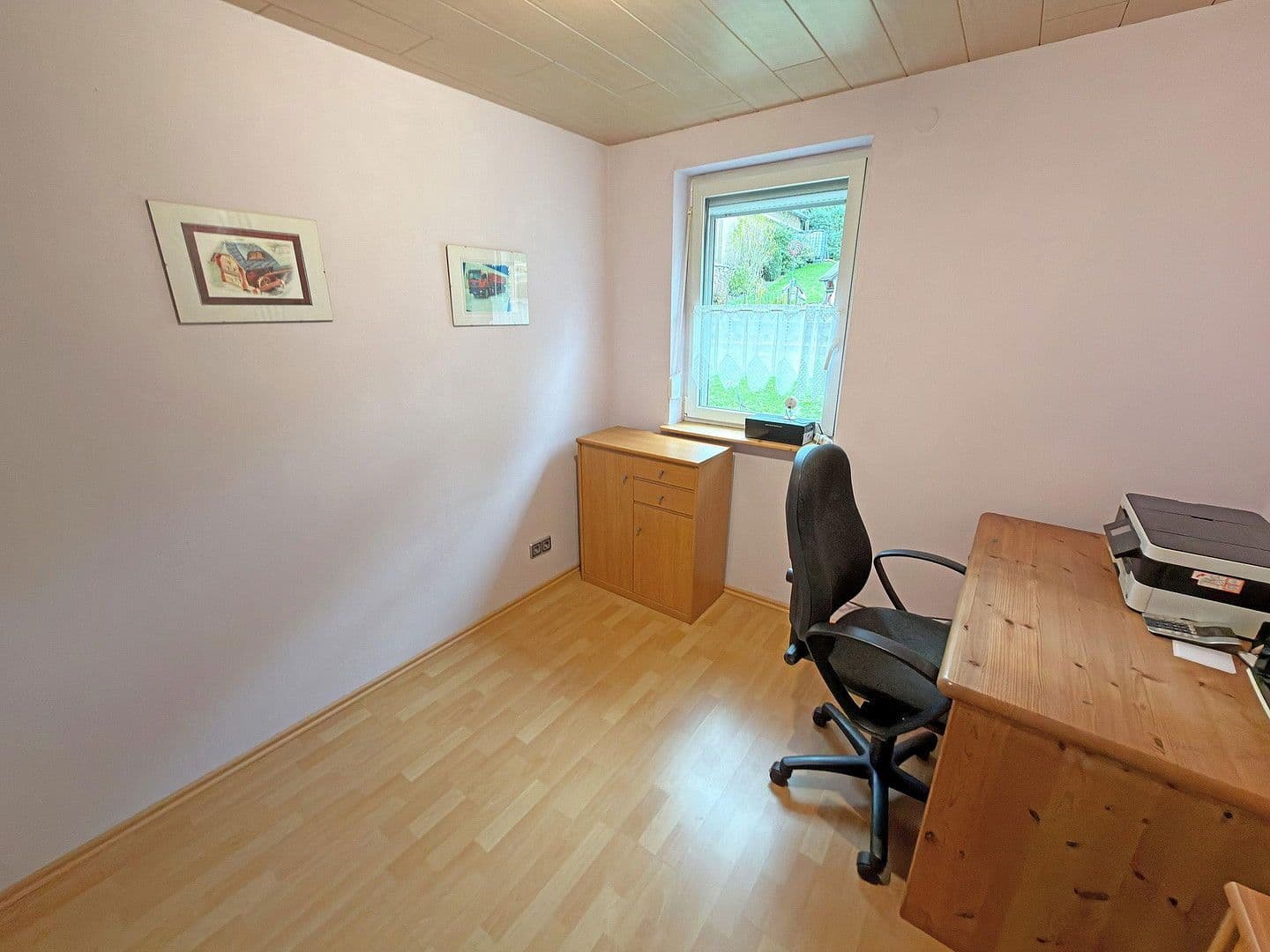 Predaj domu 134 m², pozemek 1.150 m², Laurentiusstraße 47, Morbach, Porýnie-Falcko Predaj domu 134 m², pozemek 1.150 m², Laurentiusstraße 47, Morbach, Porýnie-Falcko