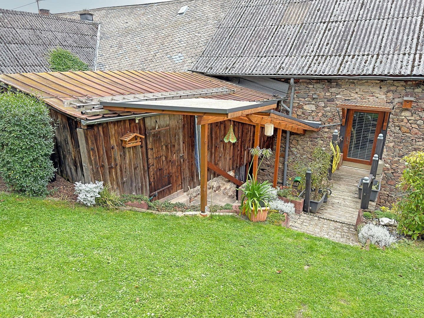 Predaj domu 134 m², pozemek 1.150 m², Laurentiusstraße 47, Morbach, Porýnie-Falcko Predaj domu 134 m², pozemek 1.150 m², Laurentiusstraße 47, Morbach, Porýnie-Falcko