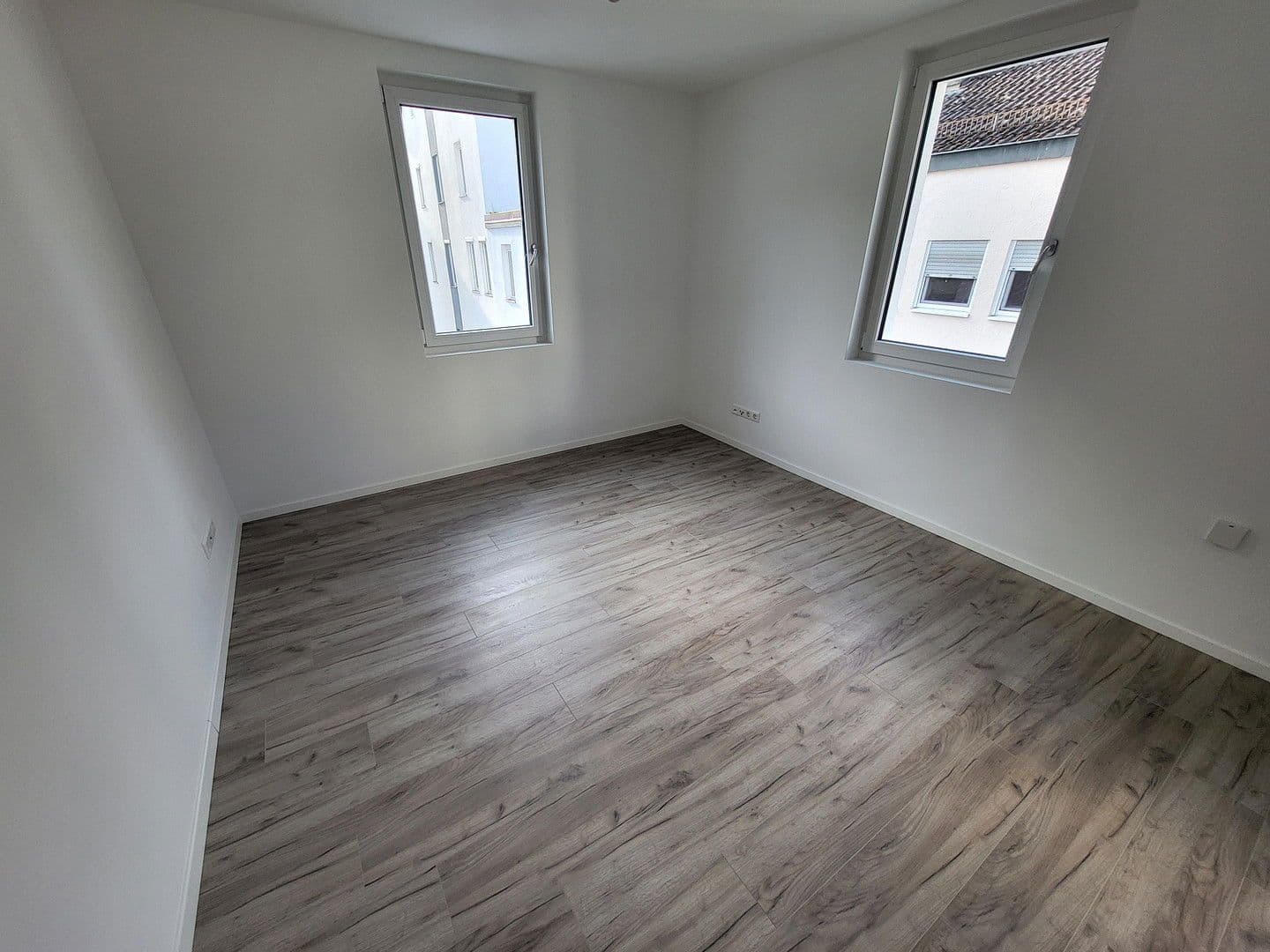 Prenájom bytu 3-izbový 53 m², Keplerstr. 12, Tübingen, Bádensko-Wurttembersko Prenájom bytu 3-izbový 53 m², Keplerstr. 12, Tübingen, Bádensko-Wurttembersko