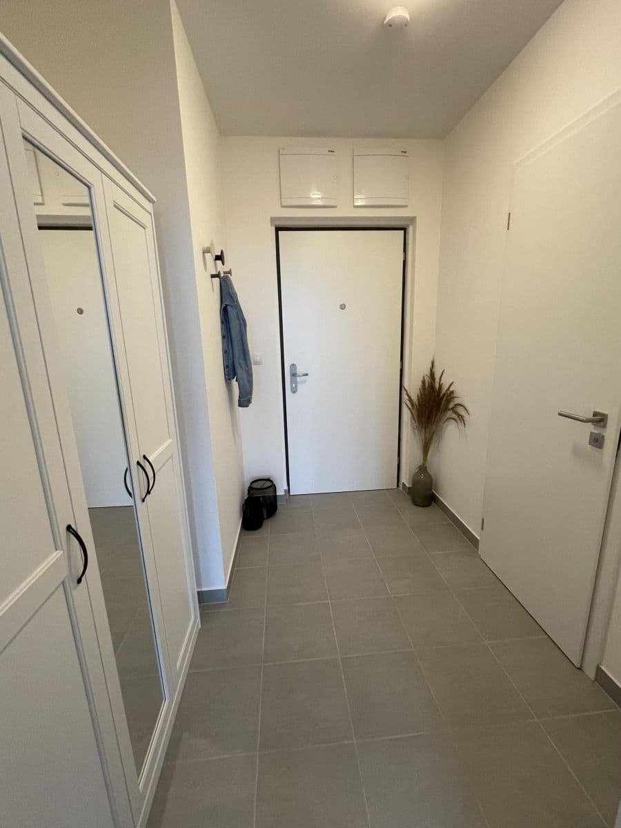 Prenájom bytu 1-izbový 44 m², Olgy Havlové, Praha, Praha Prenájom bytu 1-izbový 44 m², Olgy Havlové, Praha, Praha