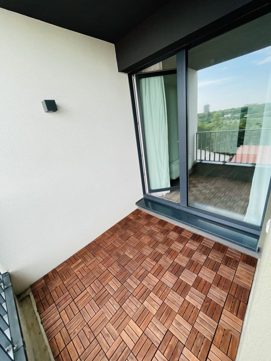 Prenájom bytu 1-izbový 44 m², Olgy Havlové, Praha, Praha Prenájom bytu 1-izbový 44 m², Olgy Havlové, Praha, Praha