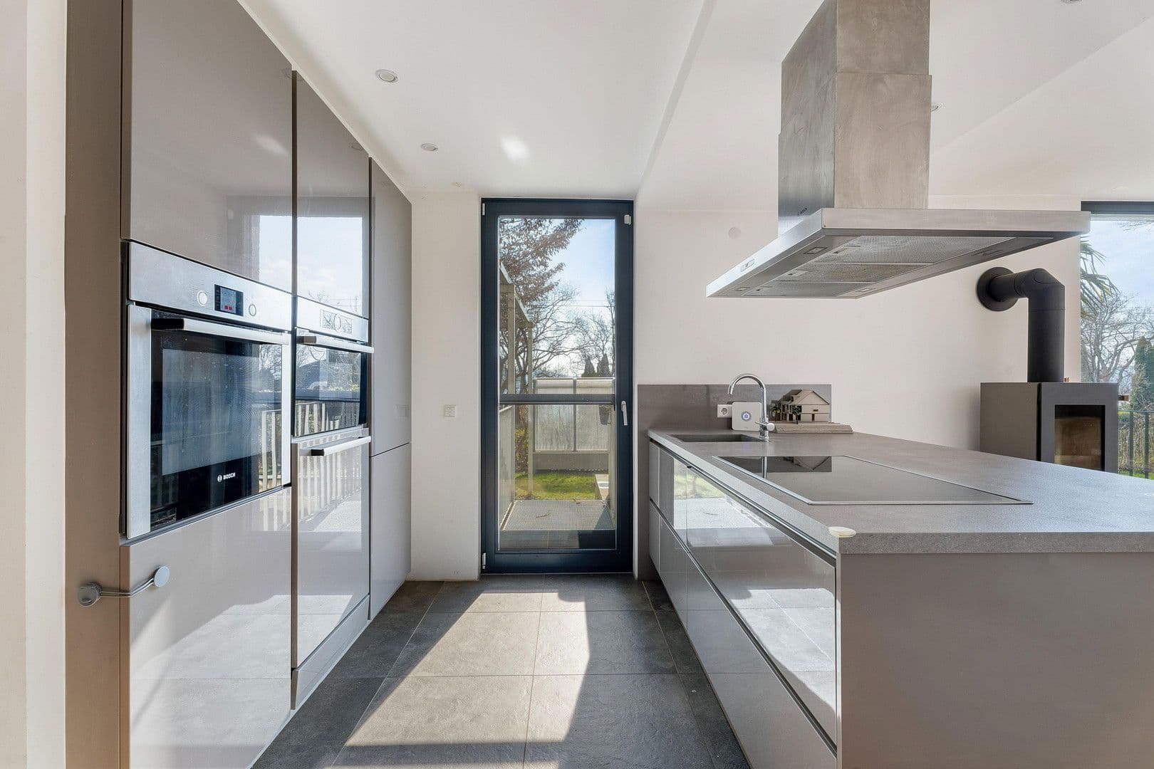 Predaj domu 210 m², pozemek 464 m², Allensbach, Bádensko-Wurttembersko Predaj domu 210 m², pozemek 464 m², Allensbach, Bádensko-Wurttembersko